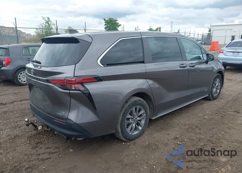 2021 Toyota Sienna Le from USA, damaged, VIN 5TDKRKEC4MS045409